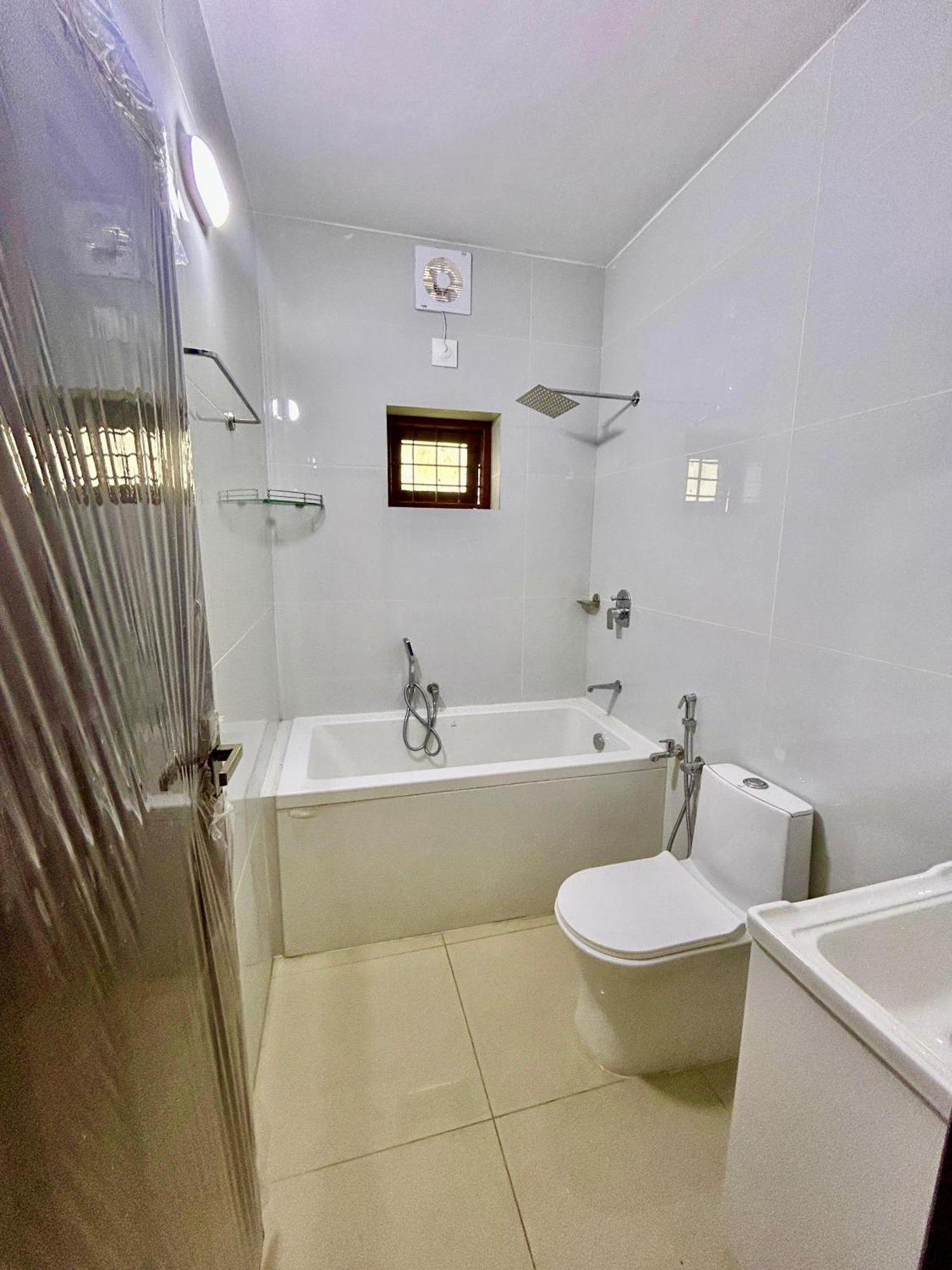 Holiday home Krishnakripa - Luxury Private Near Guruvayoor Temple *