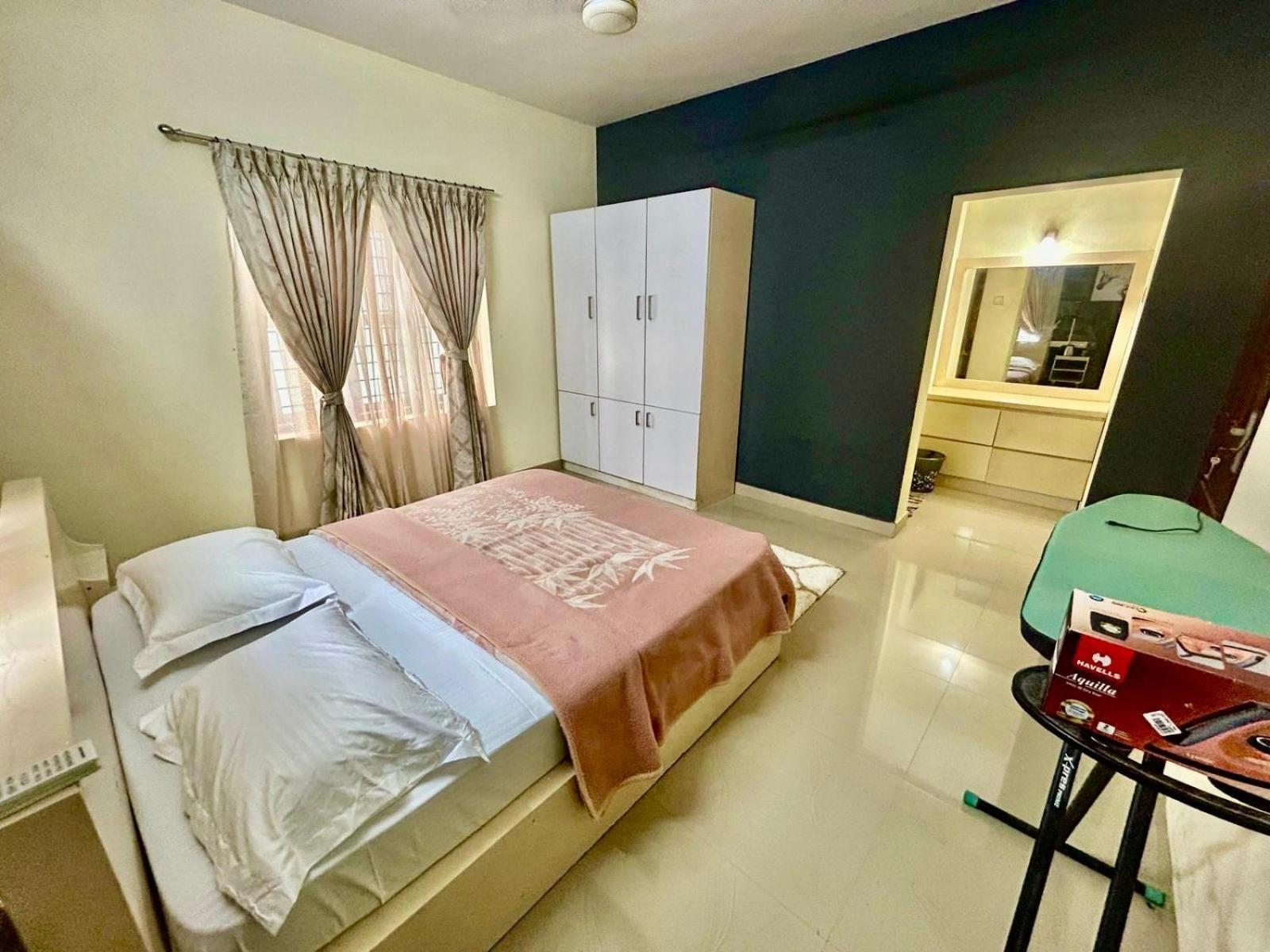 Krishnakripa - Luxury Private Near Guruvayoor Temple Holiday home *