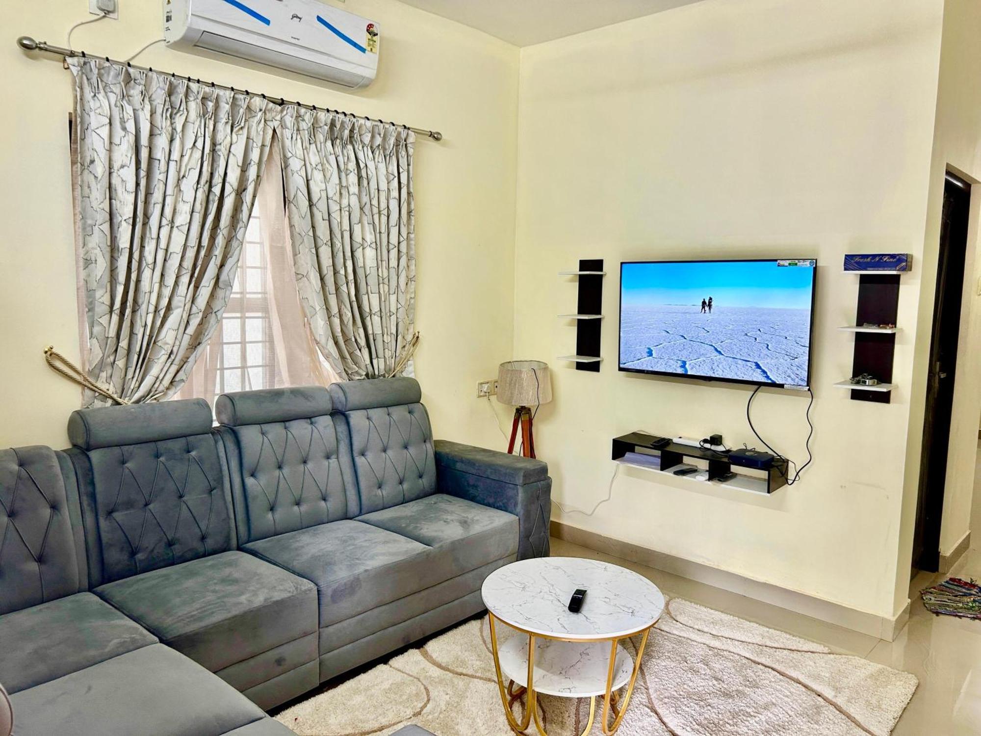 Krishnakripa - Luxury Private Near Guruvayoor Temple Guruvayur